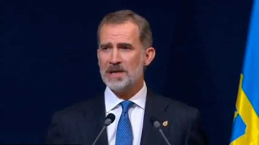 Felipe VI apeló a un \"esfuerzo nacional de entendimiento y concordia\". (Foto: @CasaReal)